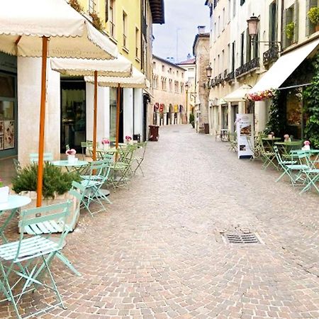 Dolfin Apartment * * * * * Treviso Luaran gambar
