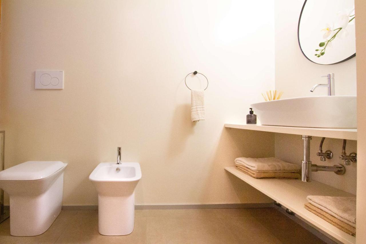 Dolfin Apartment * * * * * Treviso Luaran gambar