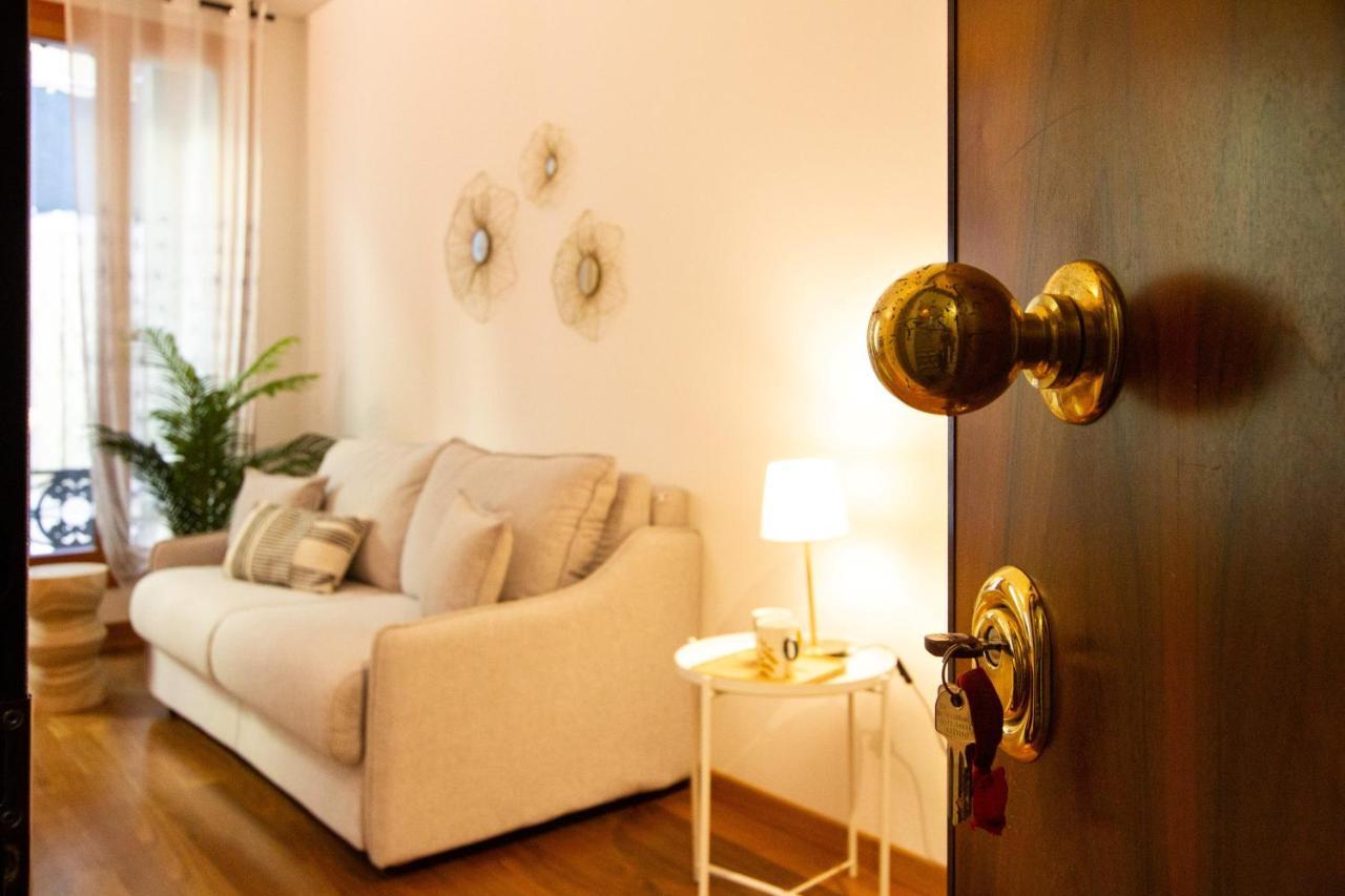 Dolfin Apartment * * * * * Treviso Luaran gambar